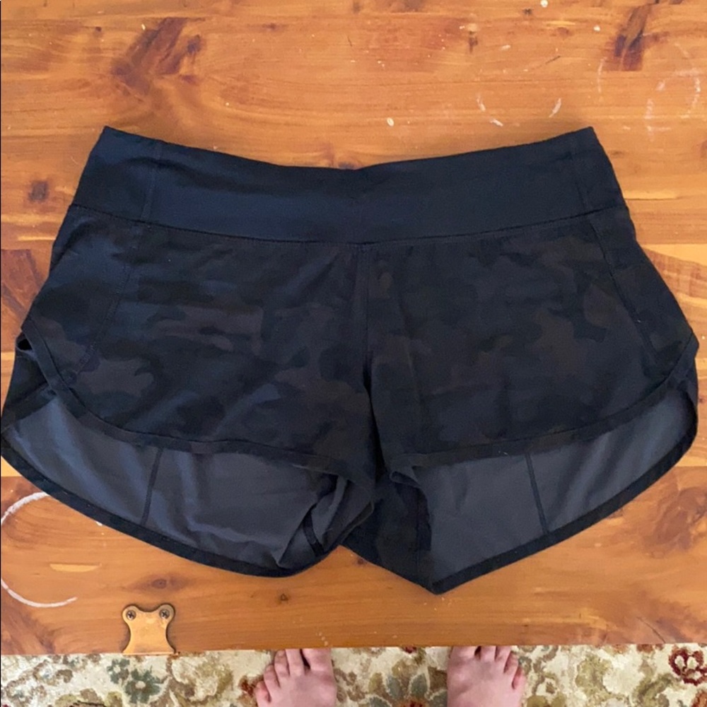 Lululemon Speed Shorts 2.5 inseam